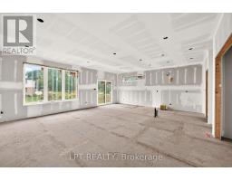 207 Merritt Court, North Middlesex, ON N0M2K0 Photo 12