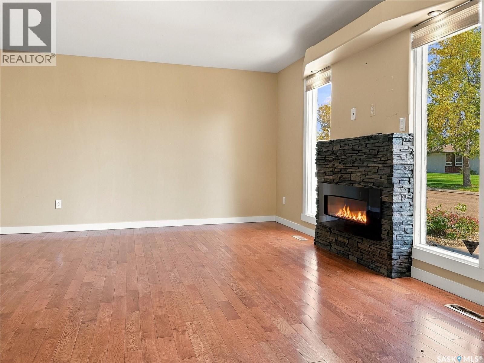 2011 102nd STREET - Image 3