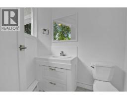 4pc Bathroom - 5009 41 Street Close, Innisfail, AB T4G1H8 Photo 9