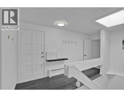 Eat in kitchen - 5009 41 Street Close, Innisfail, AB T4G1H8 Photo 6