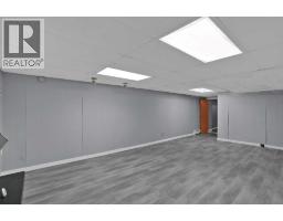 5009 41 Street Close, Innisfail, AB T4G1H8 Photo 36