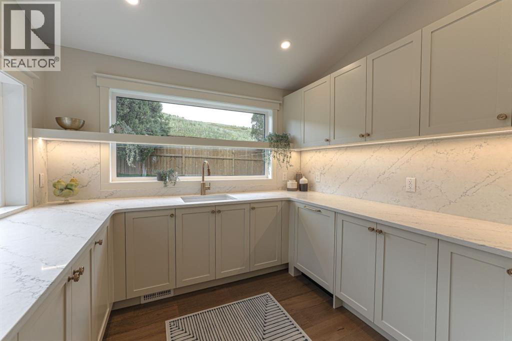 1040 Edgemont Road NW - photo 17