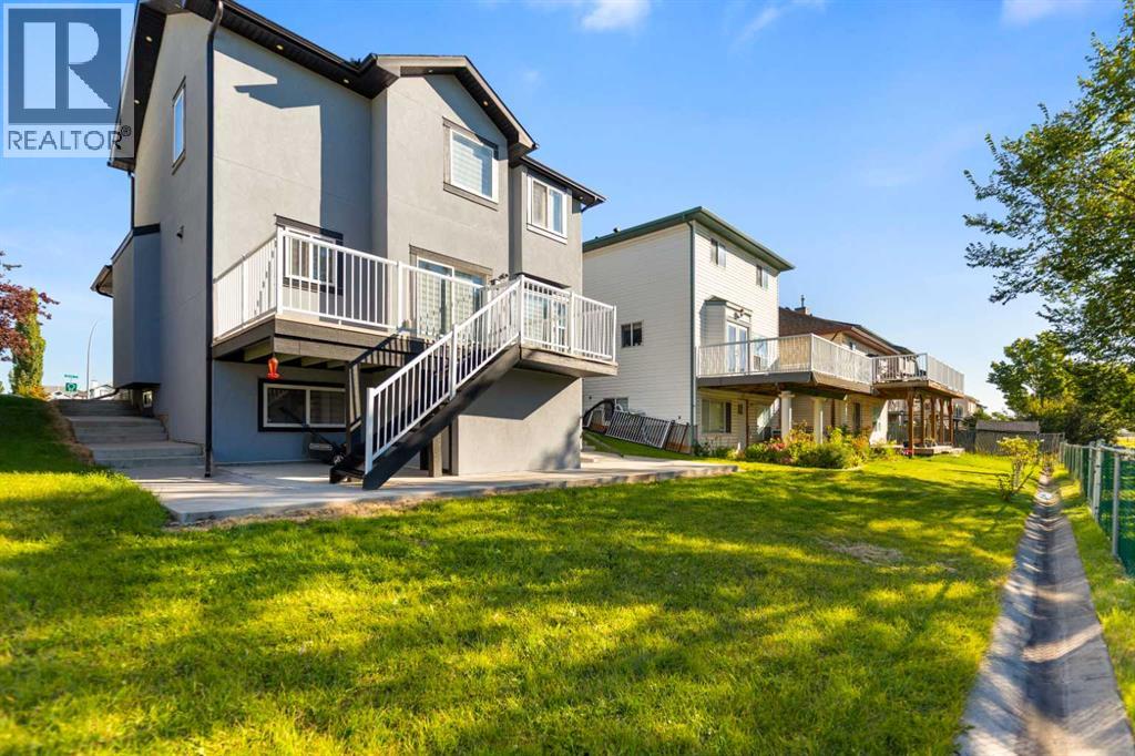 23 Anaheim Circle NE - photo 3