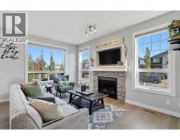 Bedroom - 108 Hillcrest Avenue Sw, Airdrie, AB T4B4C8 Photo 11