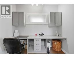 Hall - 108 Hillcrest Avenue Sw, Airdrie, AB T4B4C8 Photo 14