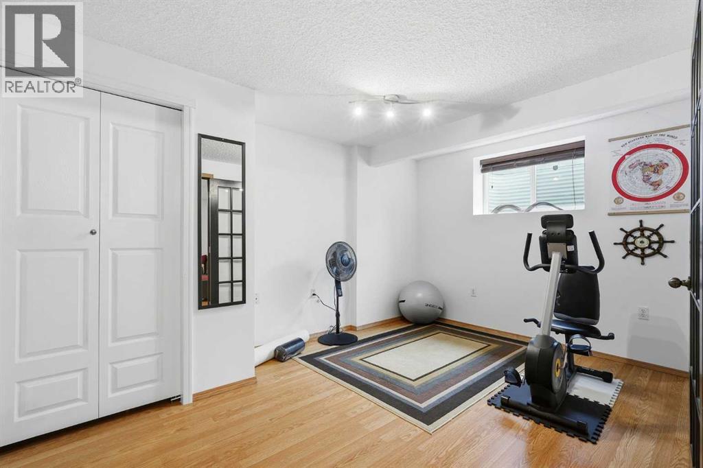 54 Cougar Ridge Bay SW - photo 25