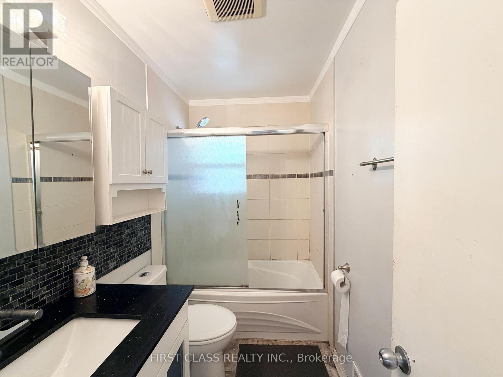 87 VAUXHALL DRIVE, Toronto (Dorset Park) — photo 10