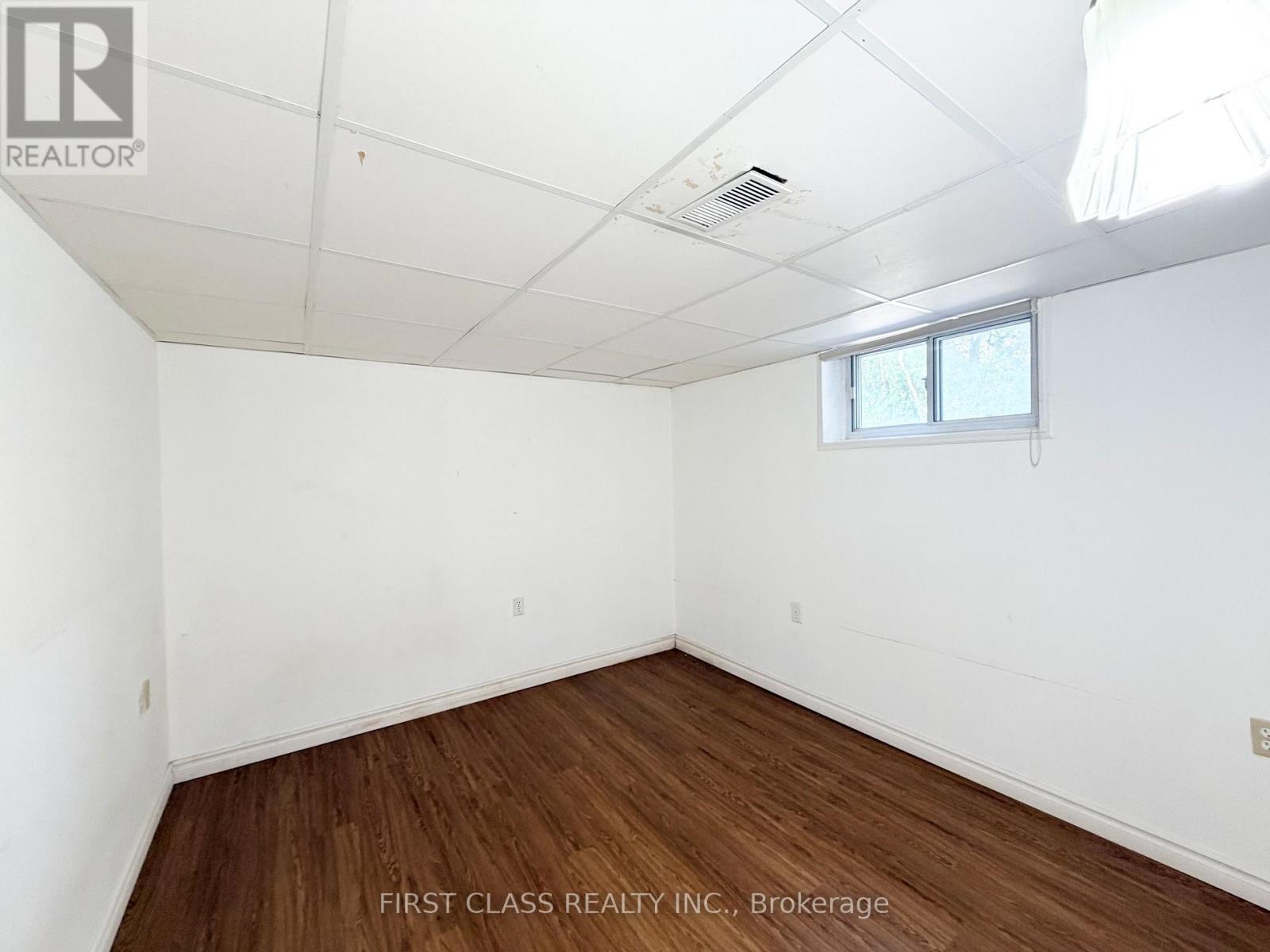 87 VAUXHALL DRIVE, Toronto (Dorset Park) — photo 12