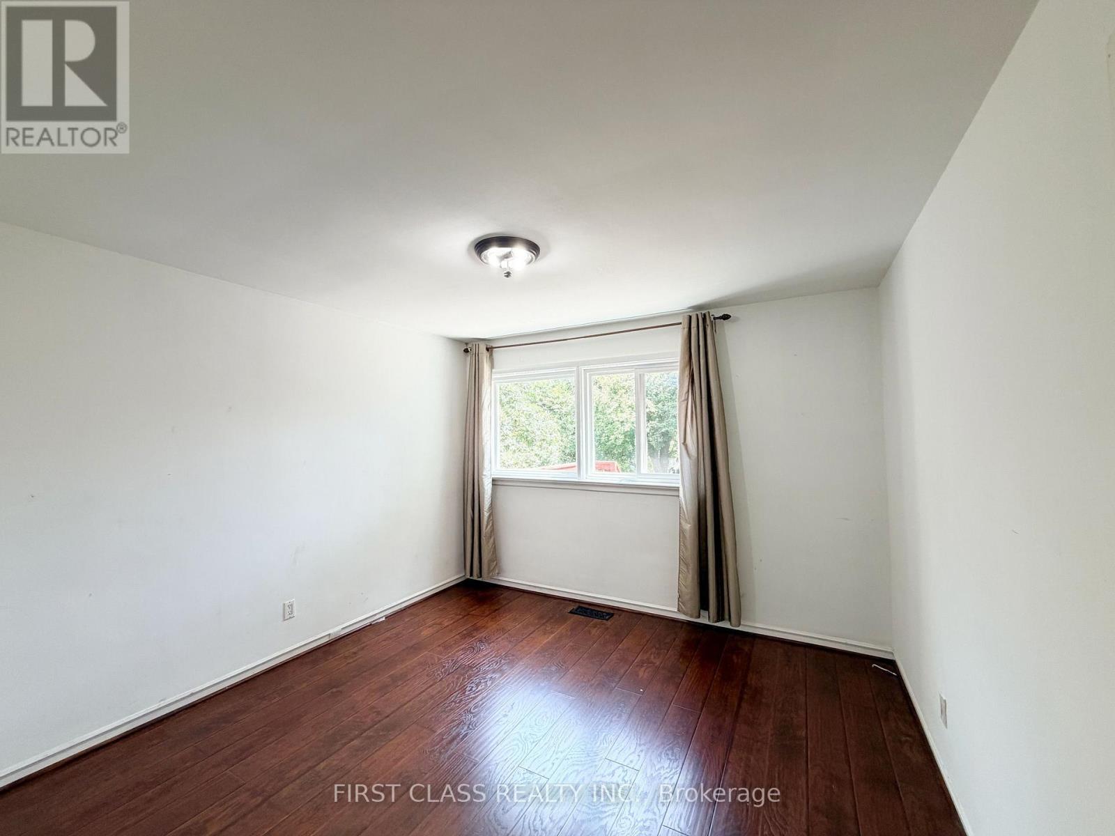 87 VAUXHALL DRIVE, Toronto (Dorset Park) — photo 9