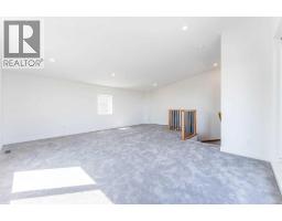 73 7 Street NE - photo 28