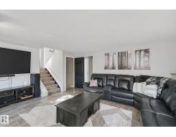 38 Menalta Pl, Cardiff, AB T8R1N2 Photo 36