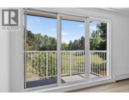 203 7220 Lindsay Road, Richmond, BC V7C3M6 Photo 10