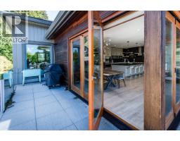 649 Sylvan Avenue, Vancouver, BC V7R2E8 Photo 12