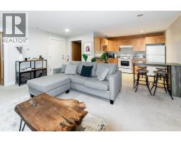649 Sylvan Avenue, Vancouver, BC V7R2E8 Photo 16