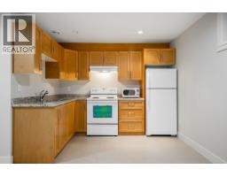 649 Sylvan Avenue, Vancouver, BC V7R2E8 Photo 17