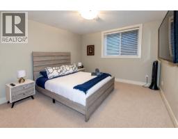 649 Sylvan Avenue, Vancouver, BC V7R2E8 Photo 19