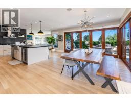 649 Sylvan Avenue, Vancouver, BC V7R2E8 Photo 8