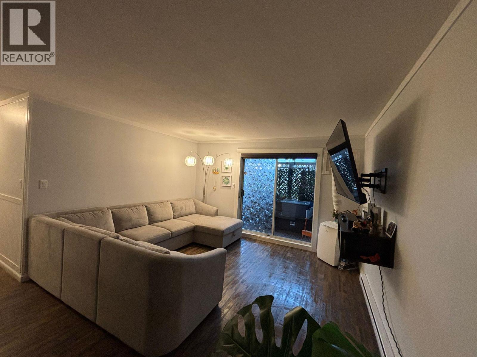 #190 3854 Gordon Drive - 17