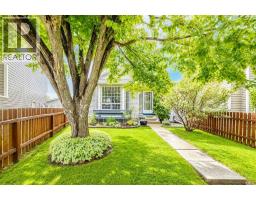 16 Martinridge Way NE - photo 1