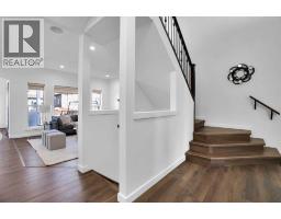 4pc Bathroom - 309 Everridge Drive Sw, Calgary, AB T2Y5E6 Photo 7