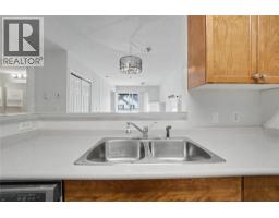 Kitchen - 640 3 Street Sw Unit# 406, Salmon Arm, BC V1E2R3 Photo 7