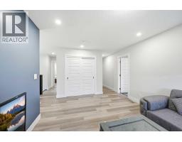 228 Carringham Road Nw, Calgary, AB T3J1V4 Photo 26