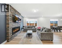 Bedroom - 228 Carringham Road Nw, Calgary, AB T3J1V4 Photo 8