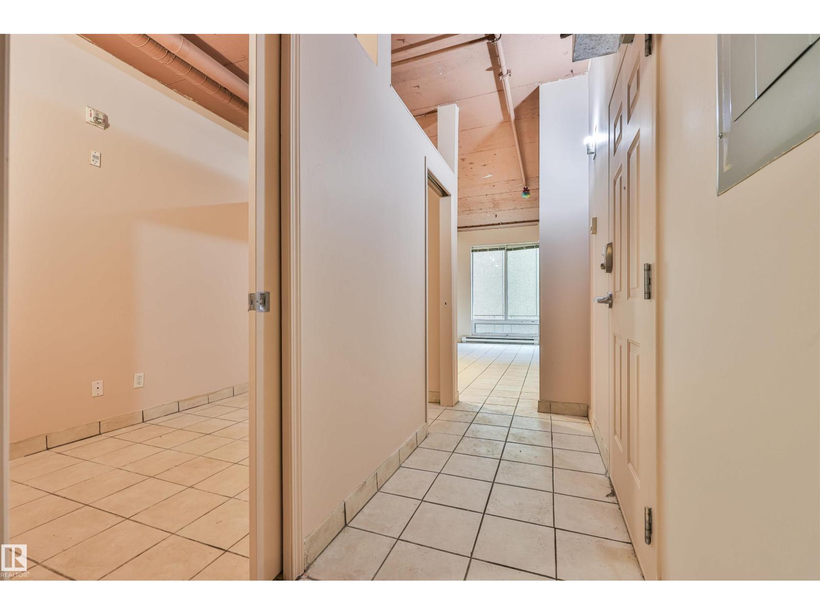 #706 10024 JASPER AV NW - 4