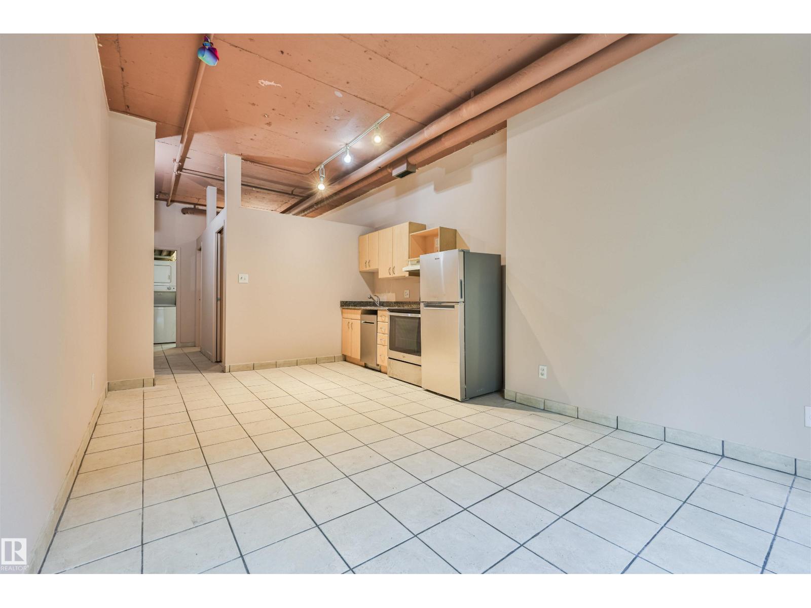 #706 10024 JASPER AV NW - 7