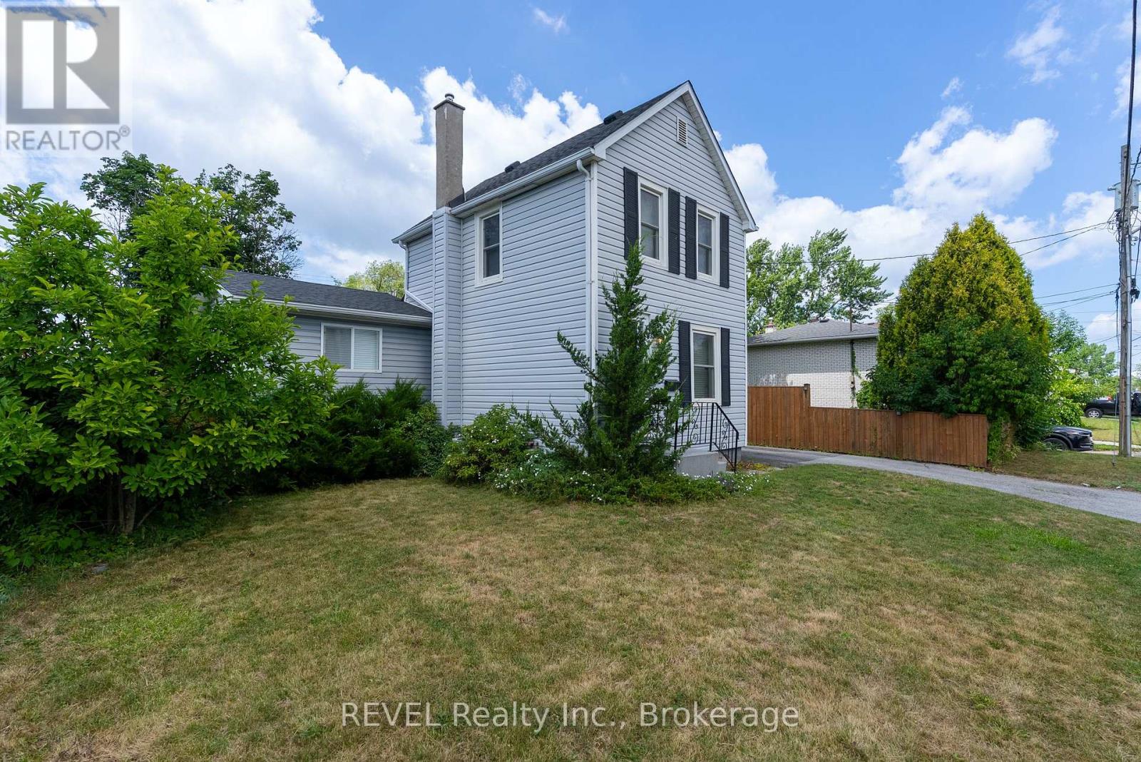 650 DEERE STREET - 37