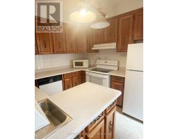 Upper/2nd Floor - 1044 Kingston Road, Toronto, ON M4E1T4 Photo 11
