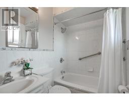 2553 Annelyn Court, Mississauga, ON L5C2Z7 Photo 23