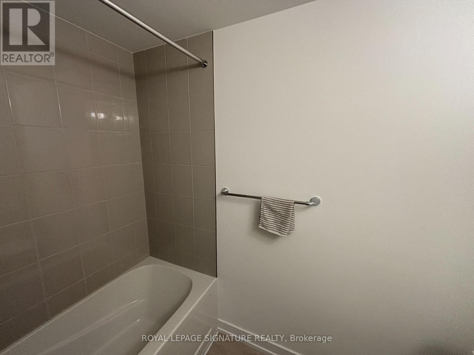 28 - 42 LOWES ROAD W, Guelph (Clairfields/Hanlon Business Park) — photo 5