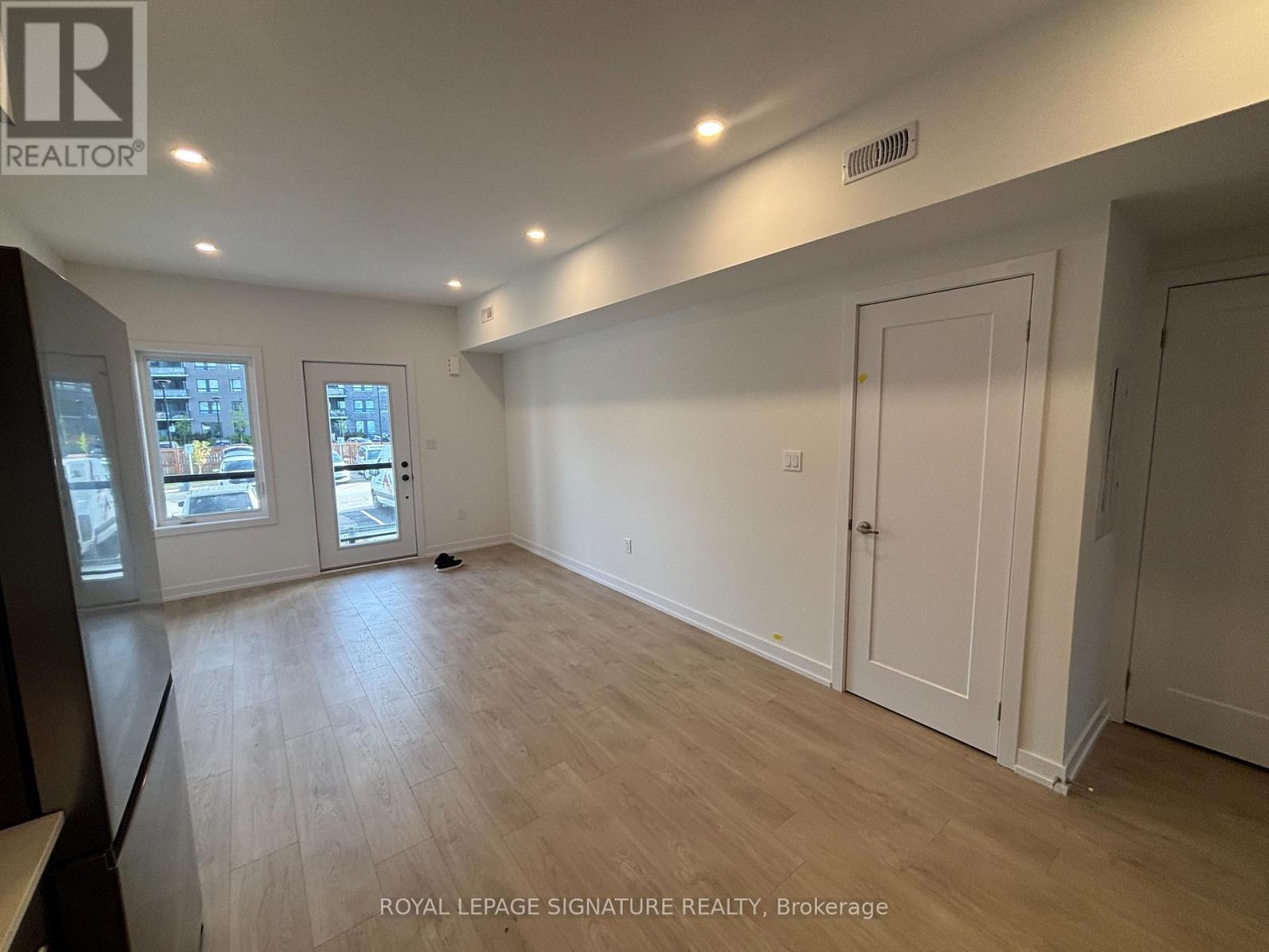 20 - 42 LOWES ROAD W, Guelph (Clairfields/Hanlon Business Park) — photo 3
