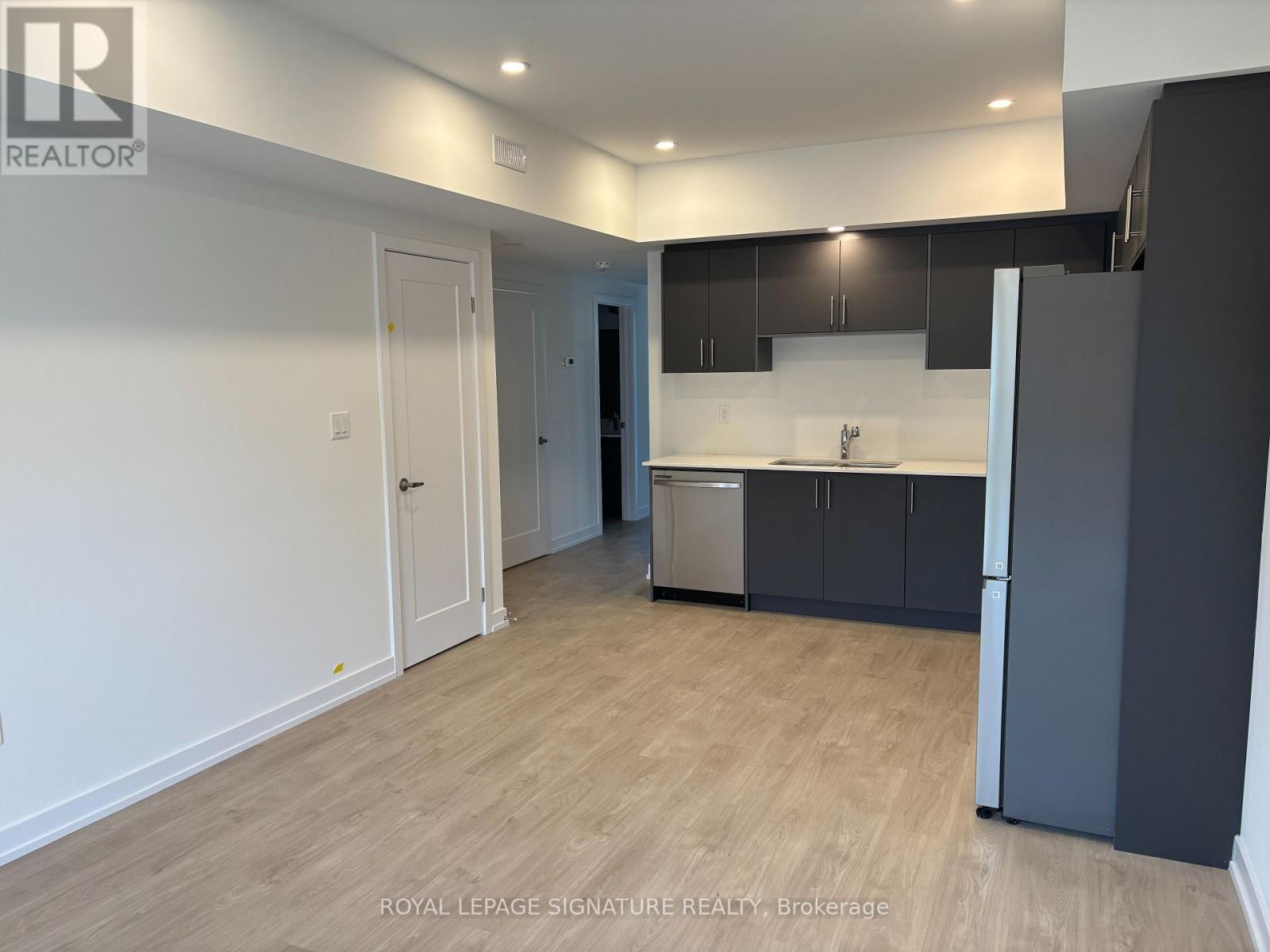 20 - 42 LOWES ROAD W, Guelph (Clairfields/Hanlon Business Park) — photo 8
