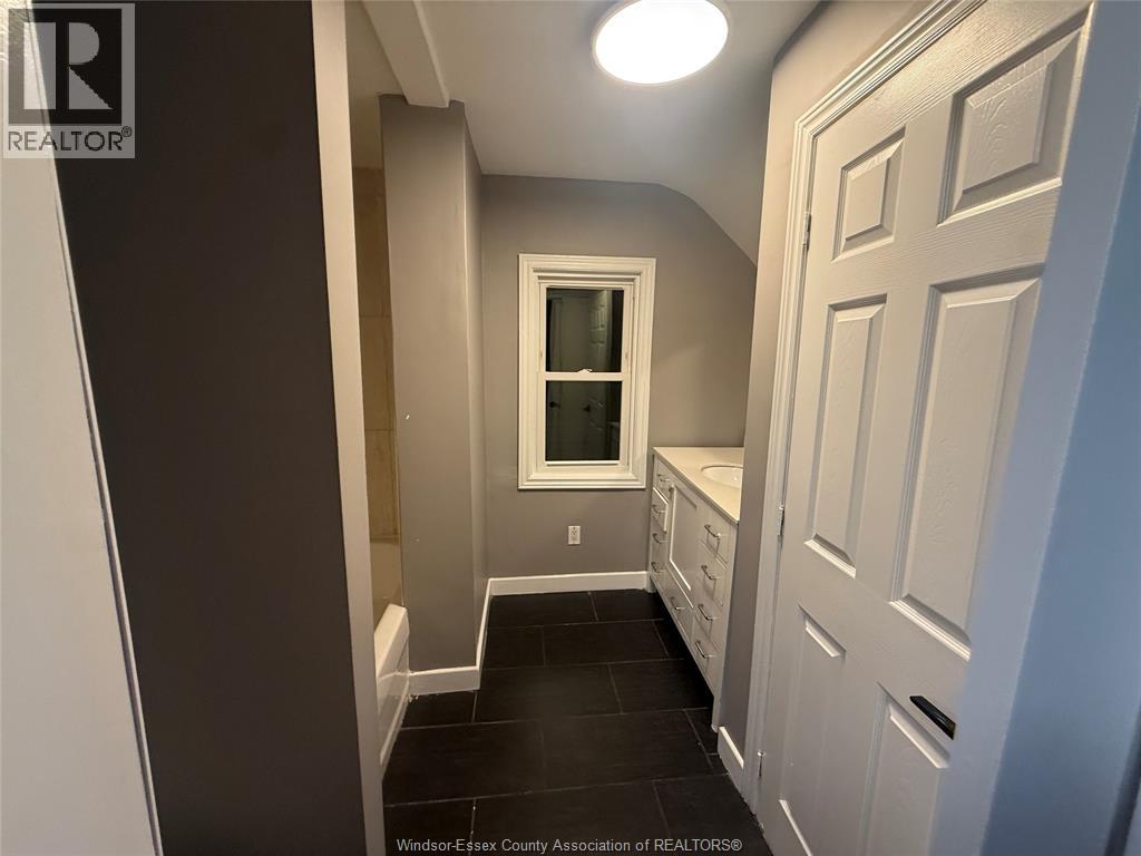 1380 GOYEAU, Windsor — photo 3