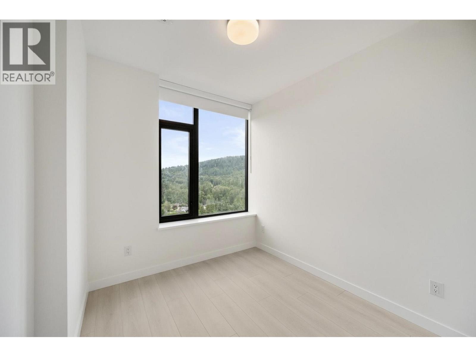 2XXX 626 CLAREMONT STREET, Coquitlam