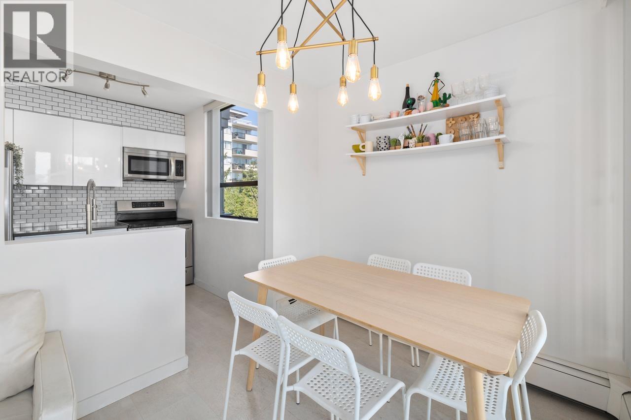 1737 DUCHESS AVENUE, West Vancouver