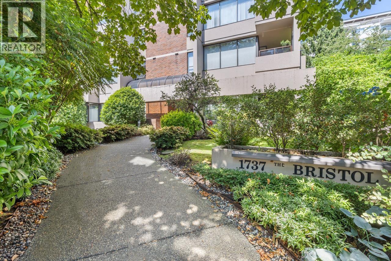 1737 DUCHESS AVENUE, West Vancouver