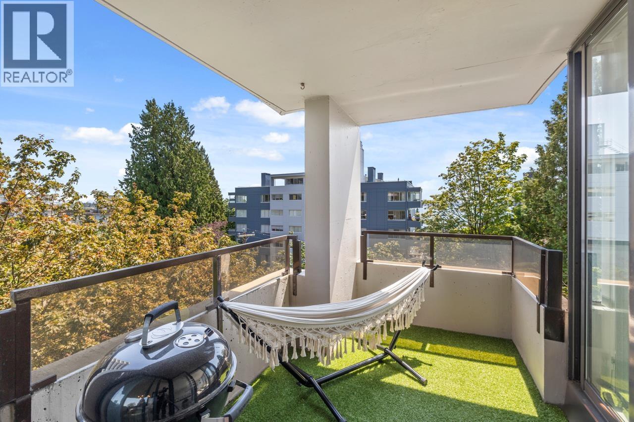 1737 DUCHESS AVENUE, West Vancouver