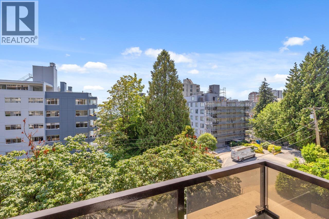1737 DUCHESS AVENUE, West Vancouver