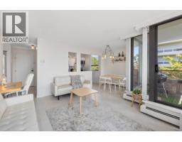1737 Duchess Avenue, West Vancouver, BC V7V1P8 Photo 6