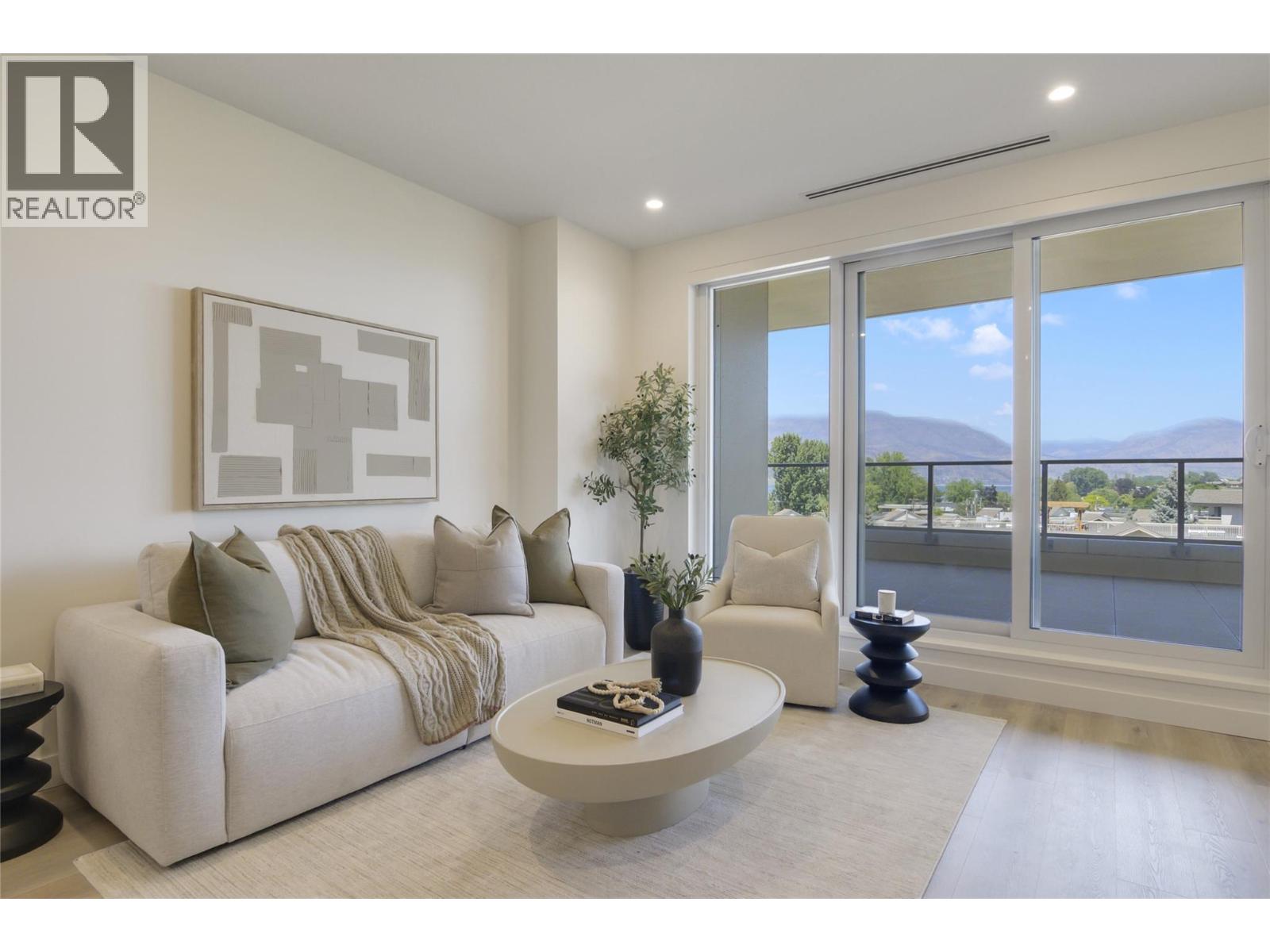 3300 Lakeshore Road Unit# 614, Kelowna
