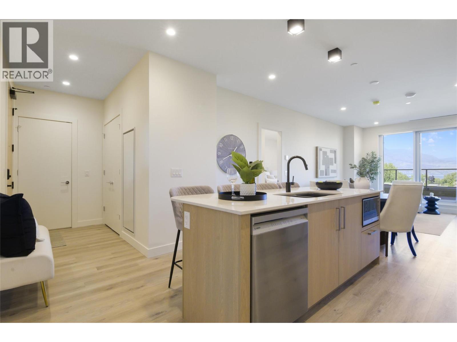 3300 Lakeshore Road Unit# 614, Kelowna