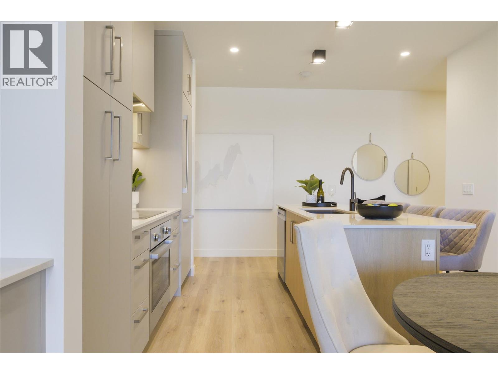 3300 Lakeshore Road Unit# 614, Kelowna