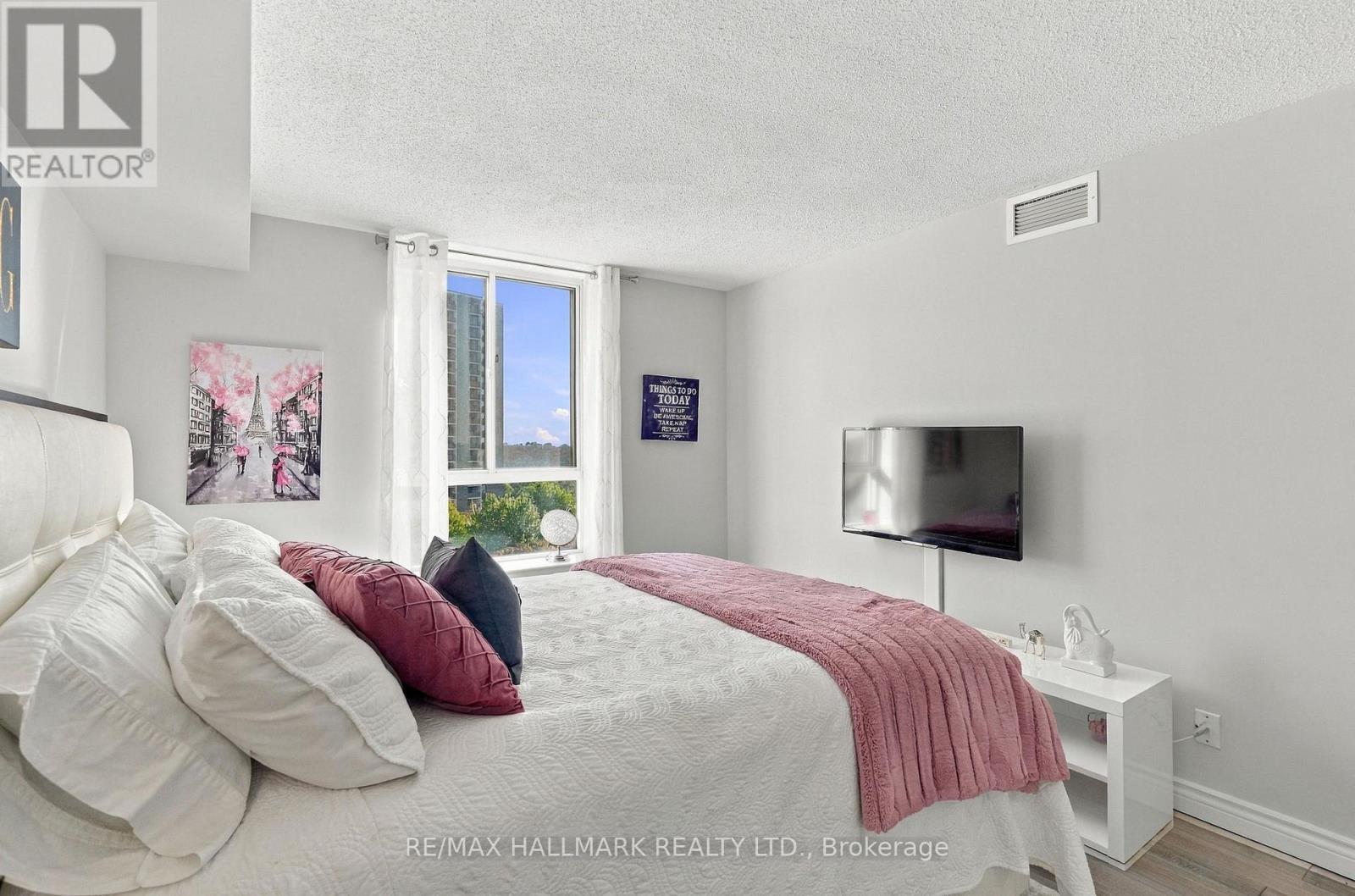#903 1485 LAKESHORE ROAD E - 22