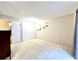1909 E Southmere Crescent, Surrey, BC V4A6Z1 Photo 9