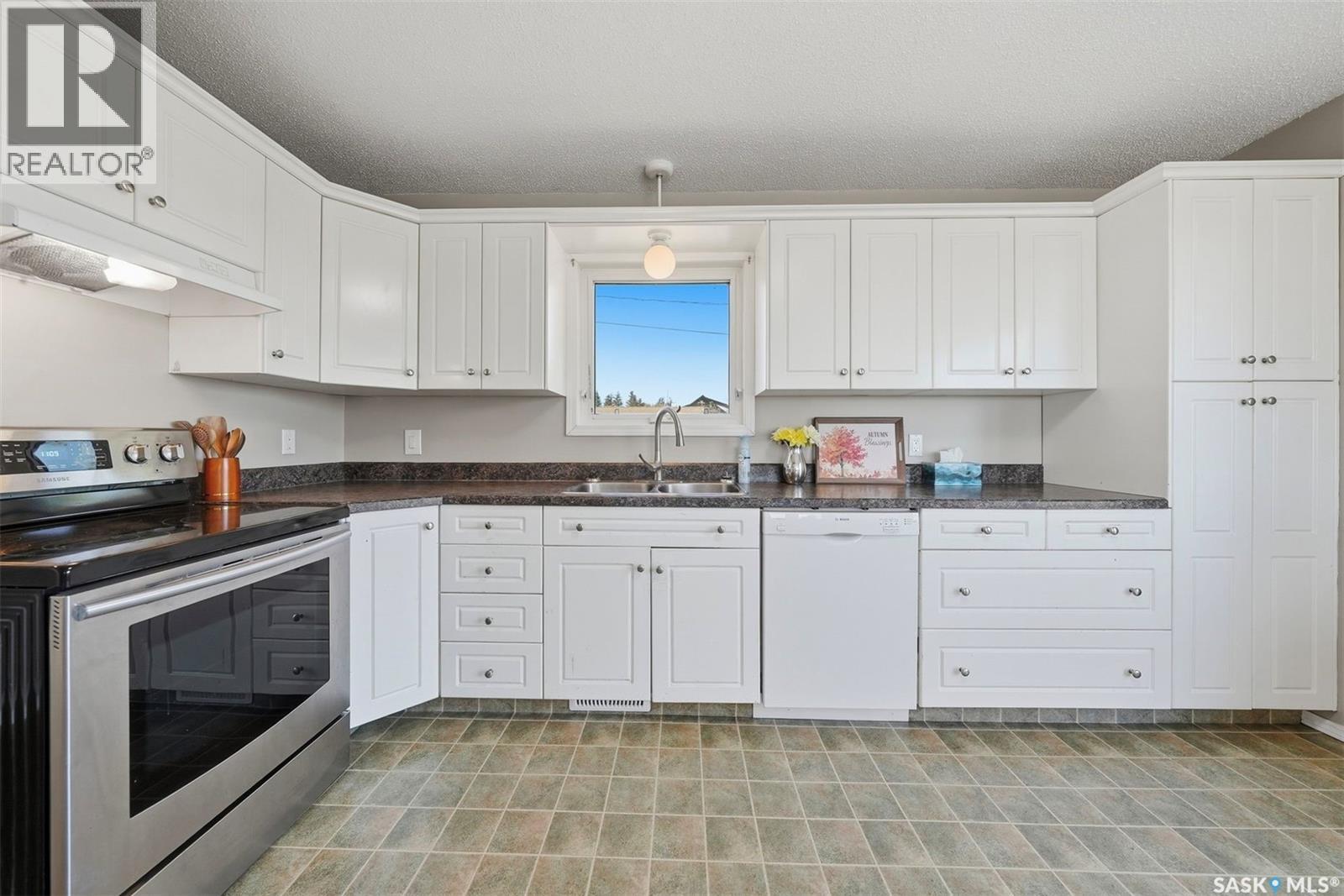 218 Jean STREET E, Manitou Beach — photo 13