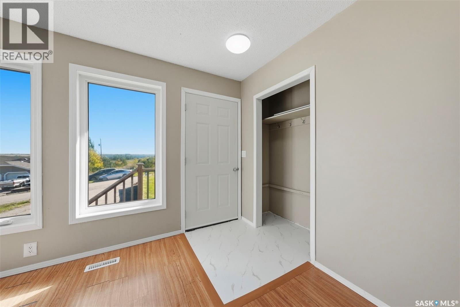 218 Jean STREET E, Manitou Beach — photo 4