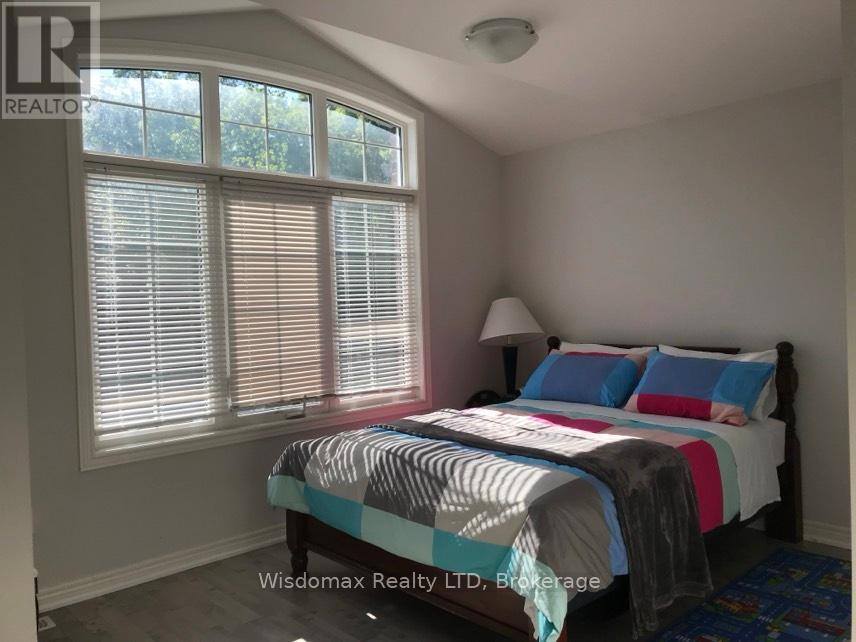 15 WINTERBERRY BOULEVARD, Thorold (Confederation Heights) — photo 11